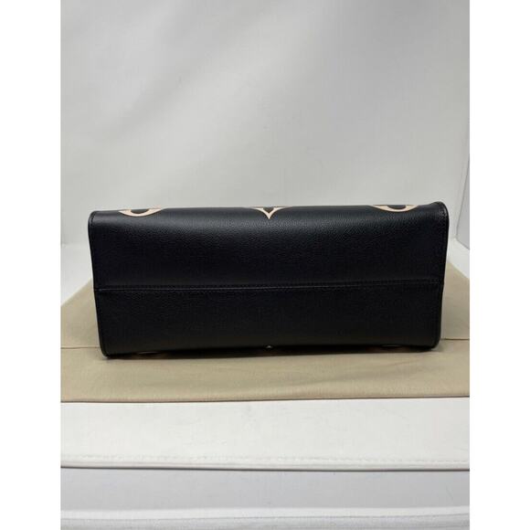 Louis Vuitton M45495 OnTheGo Tote MM Black/Beige NEW WITH TAGS! - Picture 9 of 13